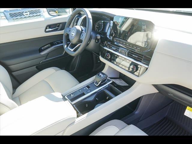 new 2025 Nissan Pathfinder car, priced at $41,895