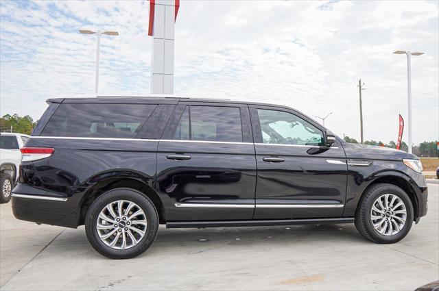 used 2022 Lincoln Navigator car, priced at $48,990