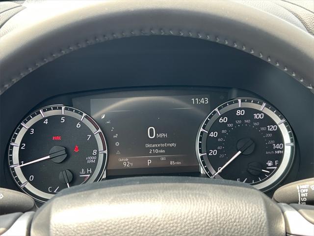 used 2025 Toyota Highlander car, priced at $48,988