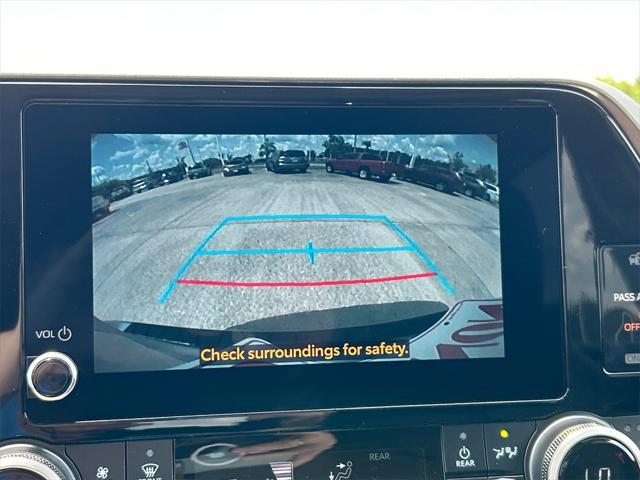 used 2025 Toyota Highlander car, priced at $48,988