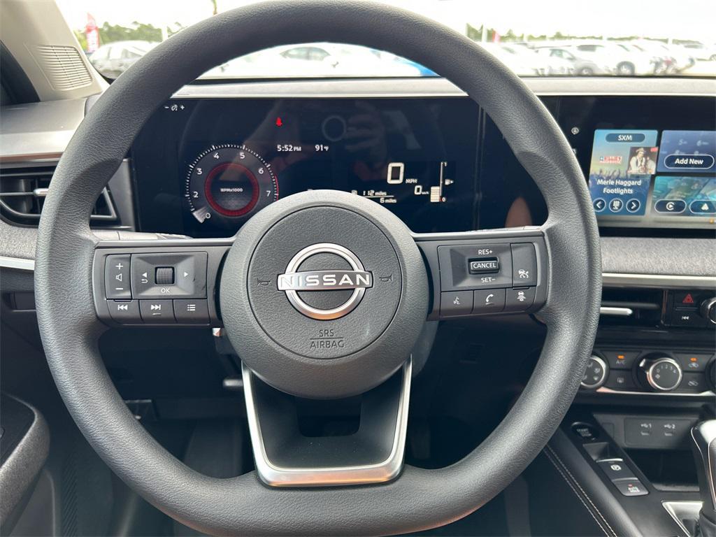 new 2025 Nissan Kicks car, priced at $25,299