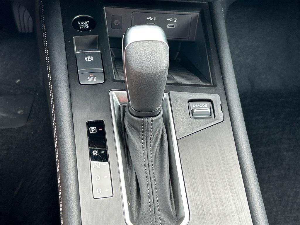 new 2025 Nissan Kicks car, priced at $25,299