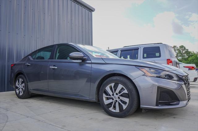 used 2023 Nissan Altima car, priced at $21,989