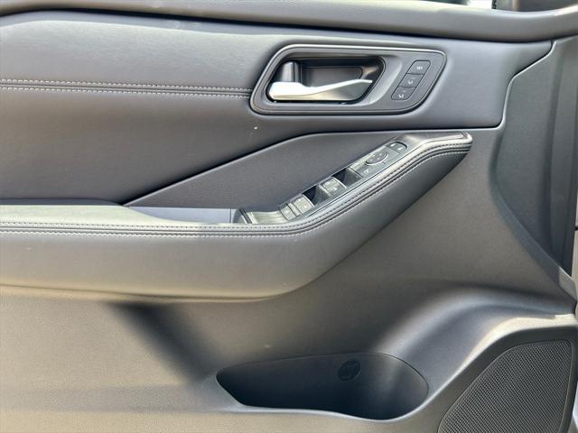 new 2025 Nissan Rogue car, priced at $40,206