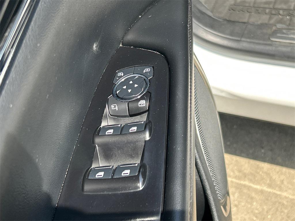 used 2023 Lincoln Nautilus car, priced at $36,534