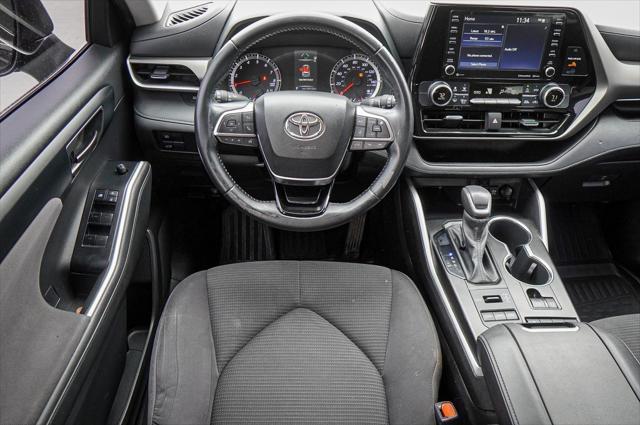 used 2021 Toyota Highlander car, priced at $22,995