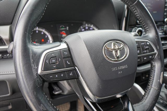 used 2021 Toyota Highlander car, priced at $24,500