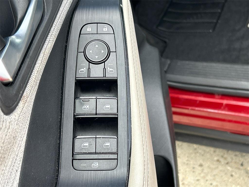 used 2021 Nissan Rogue car, priced at $21,156