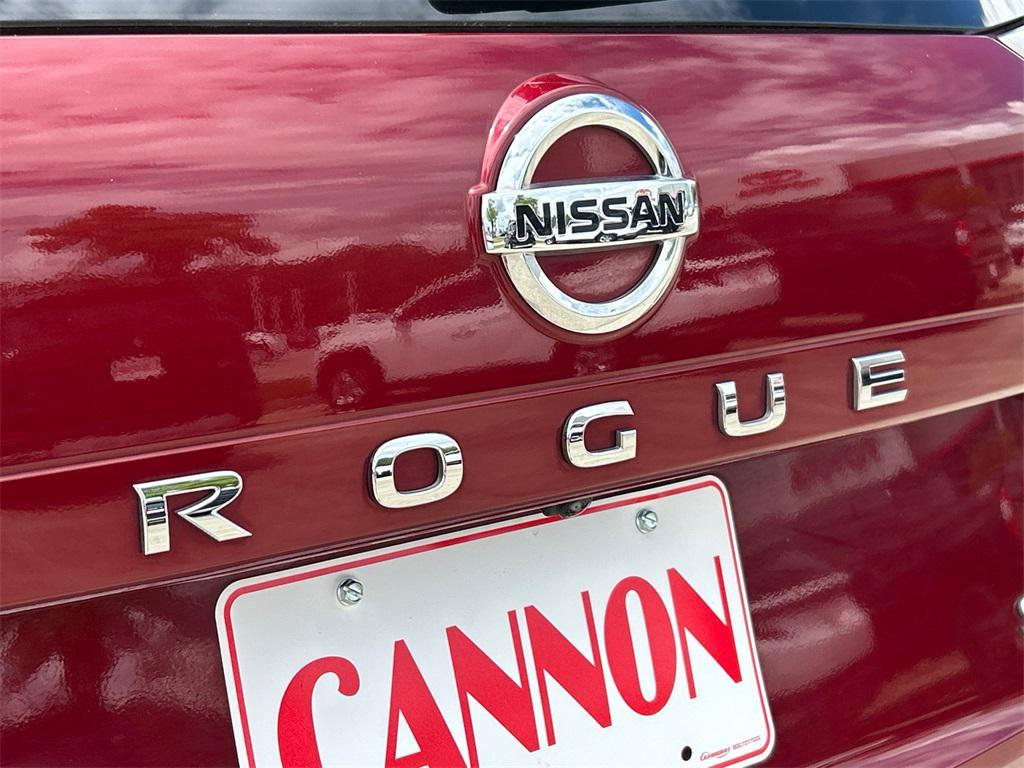 used 2021 Nissan Rogue car, priced at $21,156