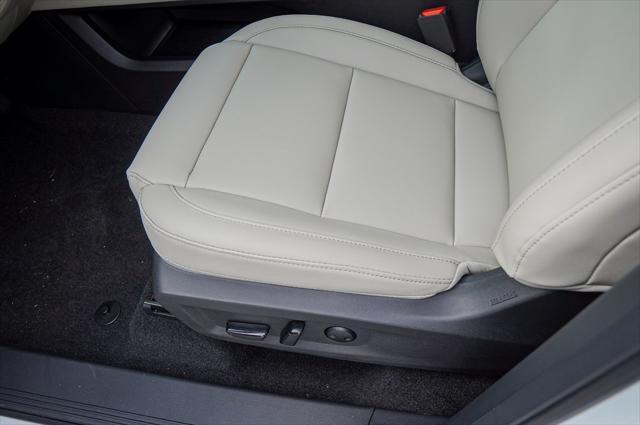 new 2025 Nissan Murano car, priced at $42,995