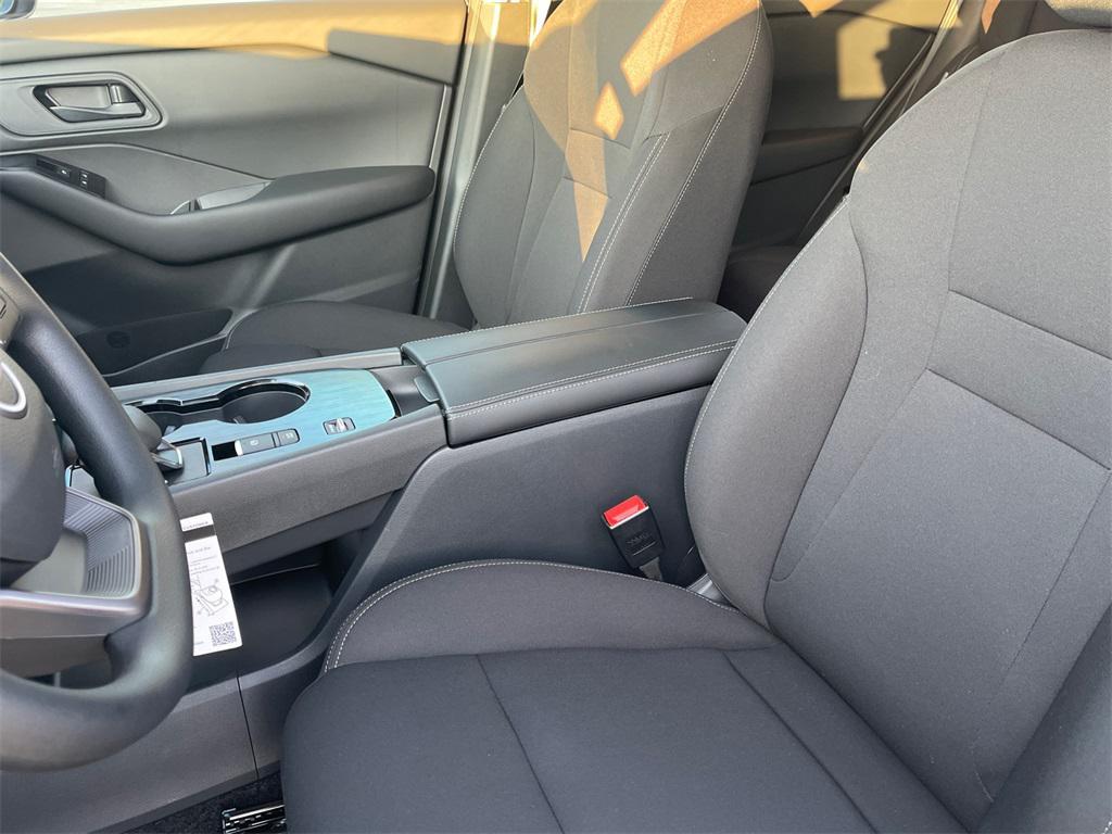 new 2025 Nissan Rogue car, priced at $28,880