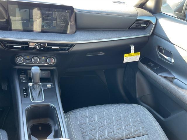 new 2025 Nissan Kicks car, priced at $24,004