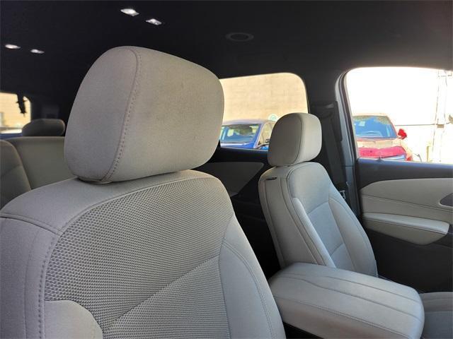 used 2023 Chevrolet Traverse car, priced at $26,990