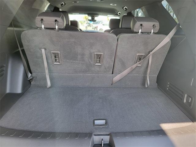 used 2022 Chevrolet Traverse car, priced at $27,998