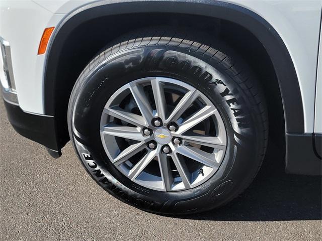 used 2022 Chevrolet Traverse car, priced at $23,476
