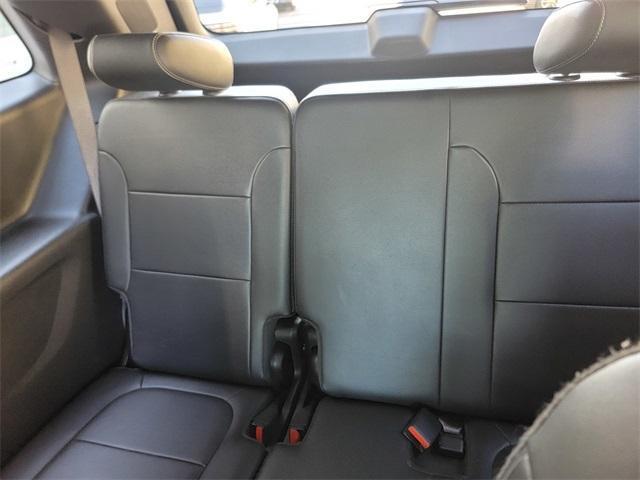 used 2022 Chevrolet Traverse car, priced at $23,476