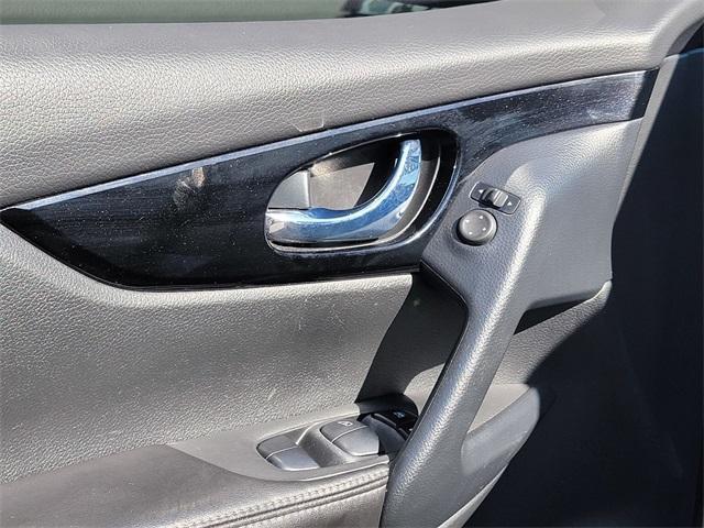 used 2022 Nissan Rogue Sport car, priced at $18,998