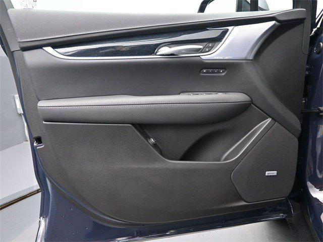 new 2025 Cadillac XT5 car, priced at $59,915