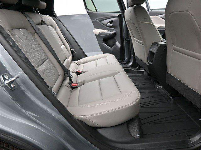 new 2025 Buick Envista car, priced at $32,010