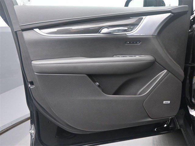 new 2025 Cadillac XT6 car, priced at $72,840