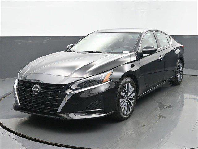 used 2023 Nissan Altima car, priced at $19,999