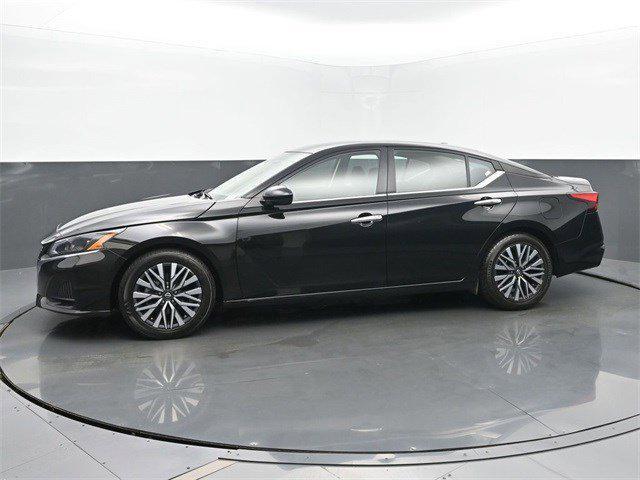 used 2023 Nissan Altima car, priced at $19,999