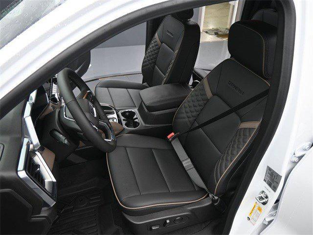 new 2025 GMC Canyon car, priced at $55,510