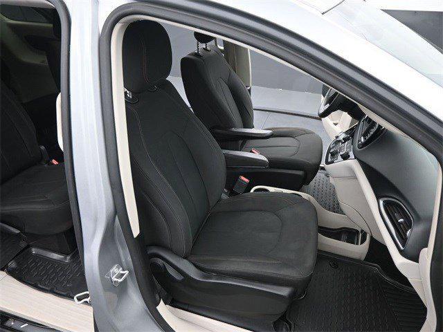 used 2018 Chrysler Pacifica car, priced at $11,499