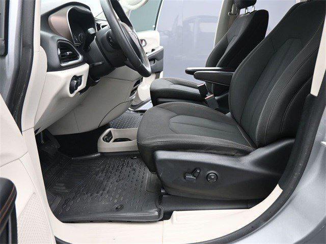used 2018 Chrysler Pacifica car, priced at $11,499
