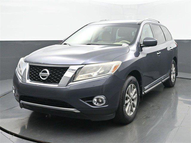 used 2014 Nissan Pathfinder car, priced at $7,900