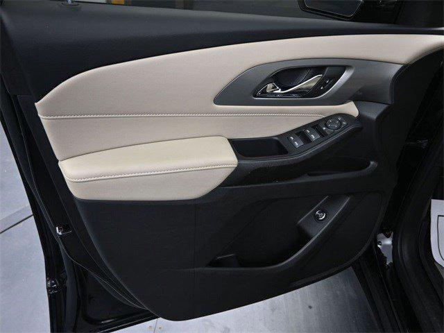 used 2023 Chevrolet Traverse car, priced at $33,499