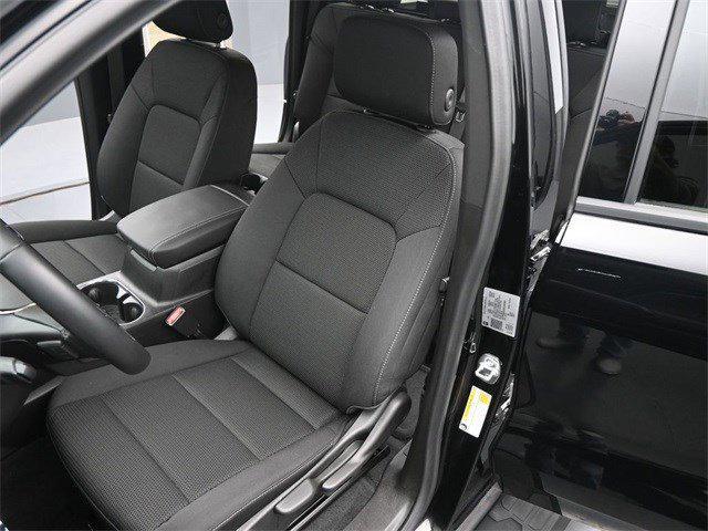 used 2024 GMC Canyon car, priced at $39,999