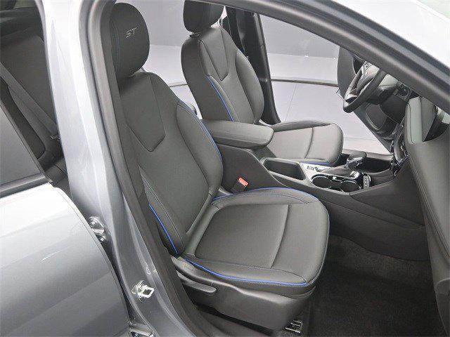 new 2025 Buick Encore GX car, priced at $32,130