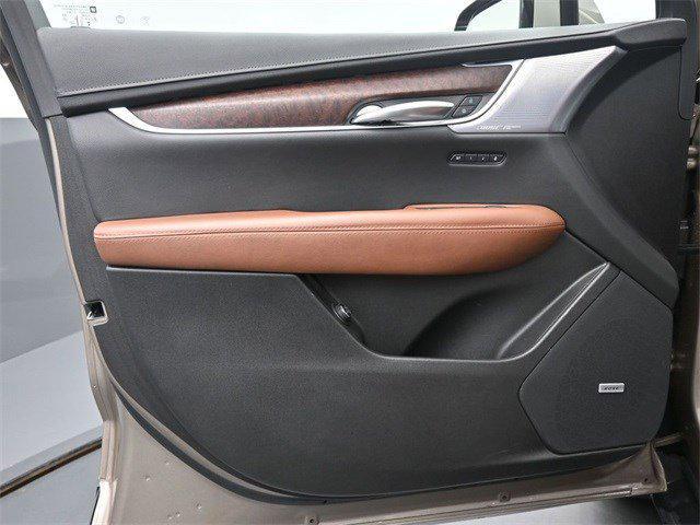 used 2023 Cadillac XT5 car, priced at $33,999