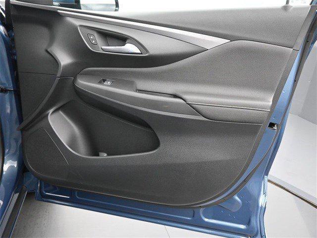 new 2025 Buick Envista car, priced at $31,835