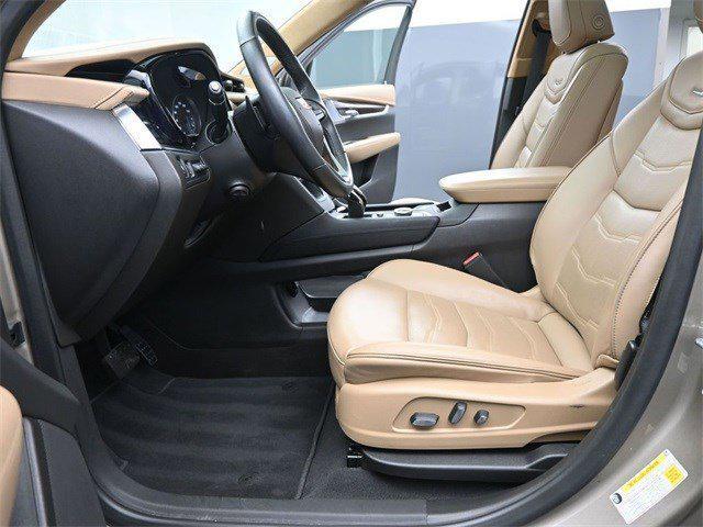 used 2022 Cadillac XT6 car, priced at $38,999