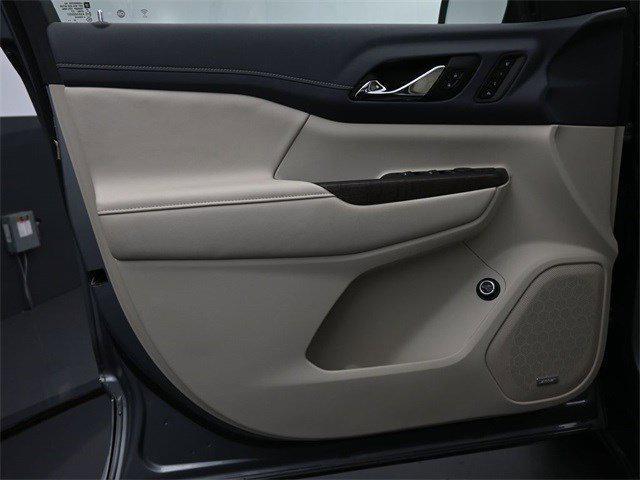 used 2023 GMC Acadia car, priced at $38,360