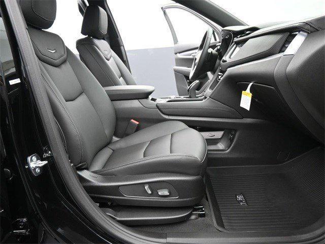 new 2025 Cadillac XT6 car, priced at $53,765