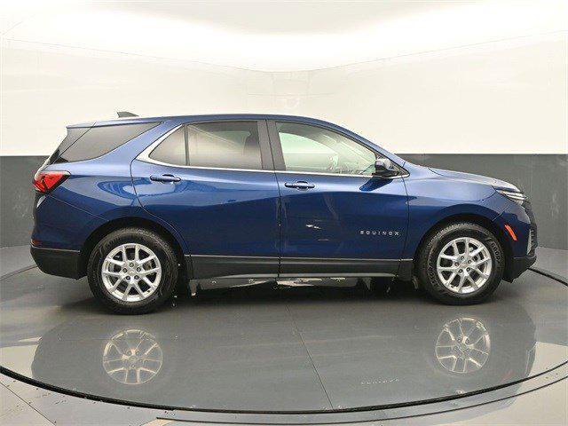 used 2022 Chevrolet Equinox car, priced at $17,300