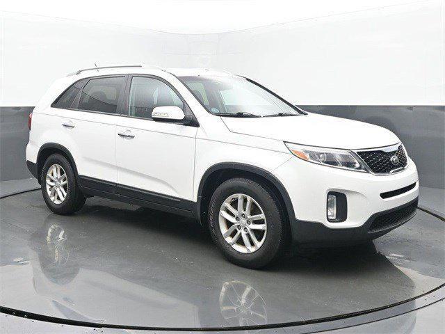used 2015 Kia Sorento car, priced at $8,900