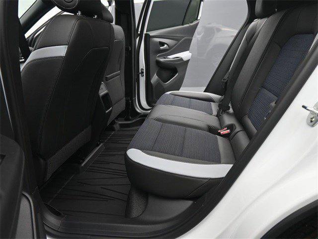 new 2025 Buick Envista car, priced at $27,530