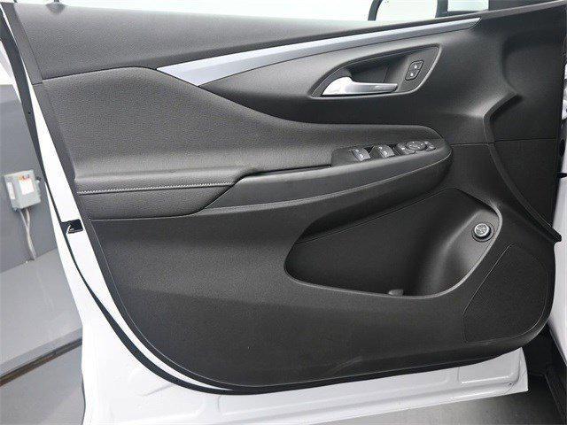 new 2025 Buick Envista car, priced at $27,530