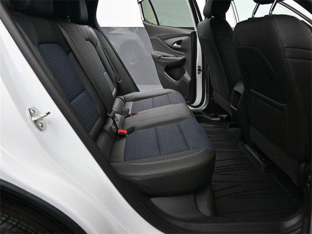 new 2025 Buick Envista car, priced at $27,210