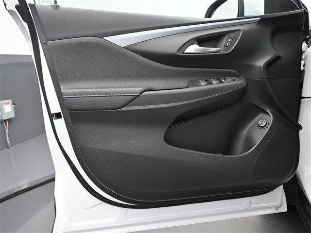 new 2025 Buick Envista car, priced at $27,210