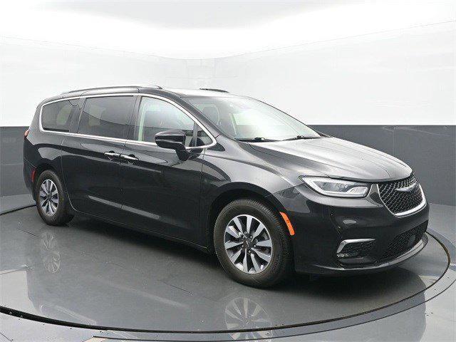 used 2021 Chrysler Pacifica car, priced at $16,997