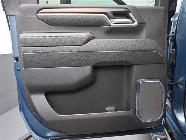 new 2025 GMC Sierra 2500 car, priced at $90,130