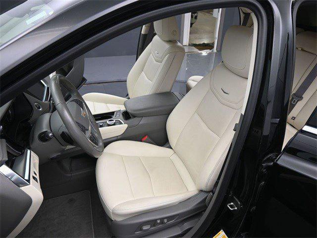 used 2022 Cadillac XT5 car, priced at $28,999