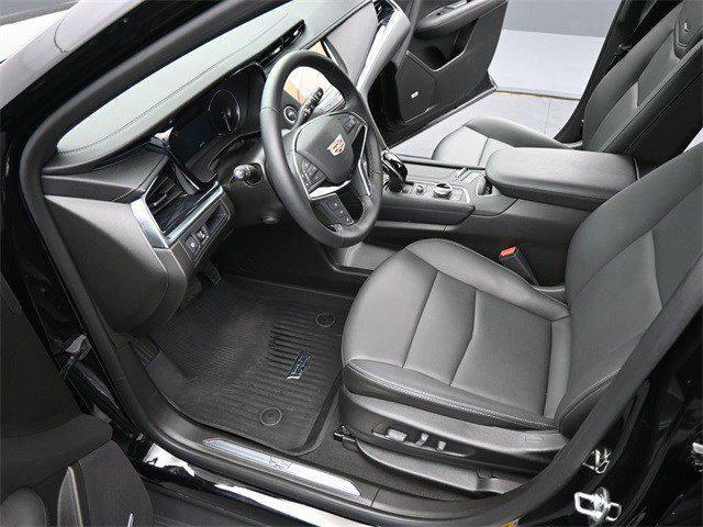 new 2025 Cadillac XT5 car, priced at $65,830