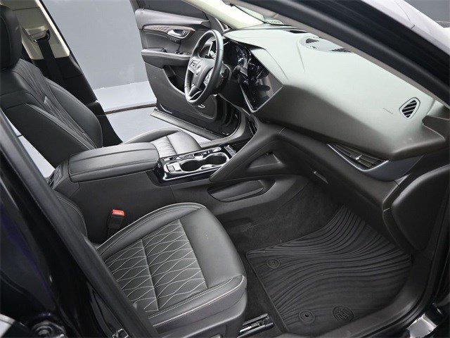 used 2022 Buick Envision car, priced at $29,876