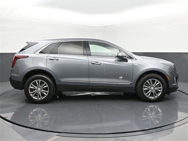 used 2022 Cadillac XT5 car, priced at $37,991